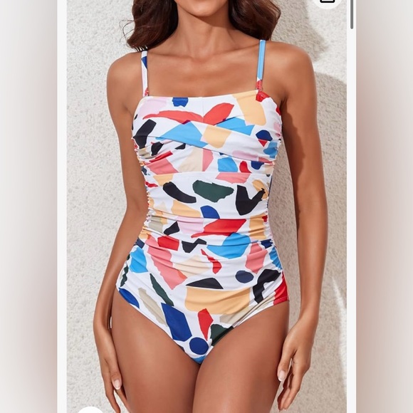 Swimsuit - Picture 2 of 11